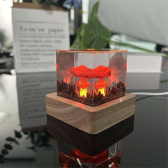Mushroom Cloud Nuclear Explosion Lamp,atomic Bomb Model Atmosphere Lamp Decoration Gifts for Kids