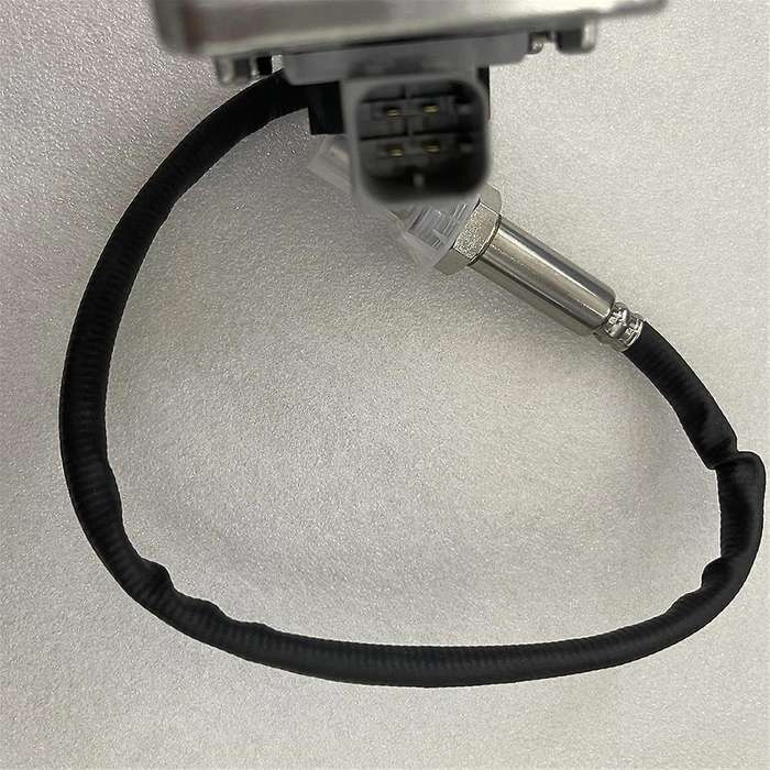 Nitrogen Oxygen Sensor 9655-84300 5WK97306 for
