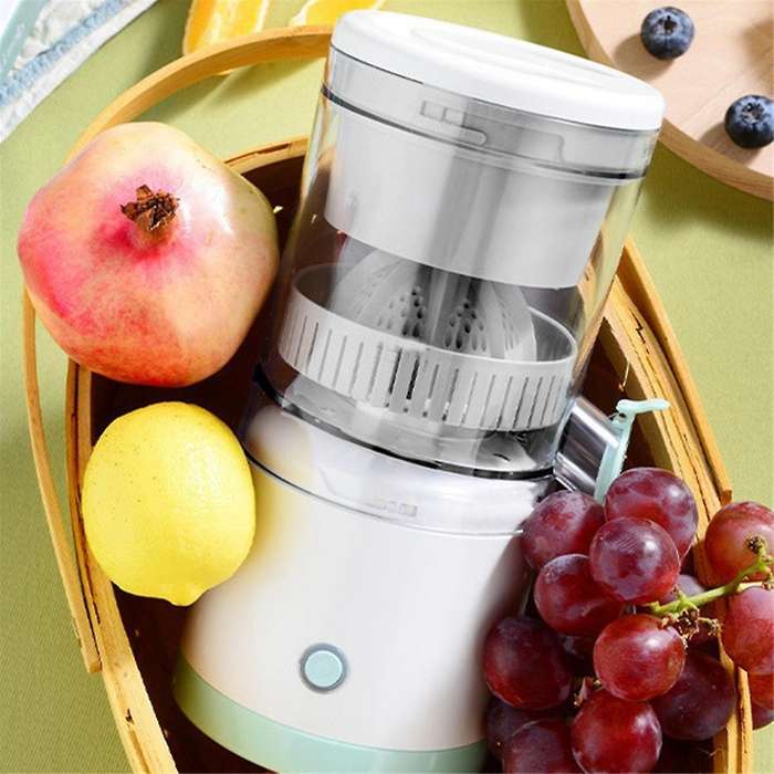Portable Juicer Household Multifunctional Small Fruit Juicer Orange Squeezer Juice Separator