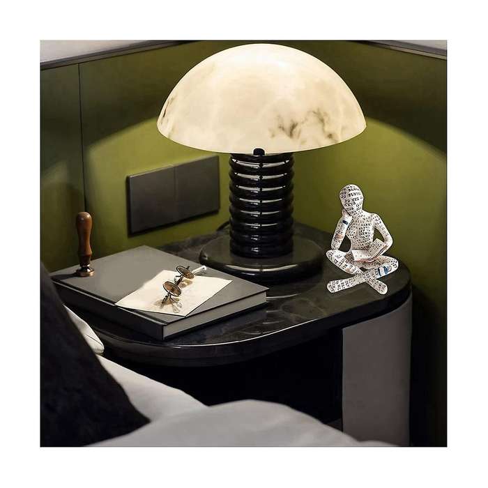 Pulp Reading Figurine Resin, Statue Sculpture Modern Decoration On Shelf for Living Room Office Bed