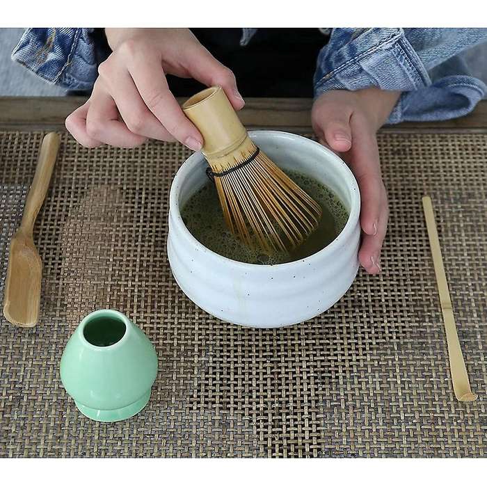 Matcha Whisk, Scoop and Tea Spoon, Ceramic Whisk Holder Green