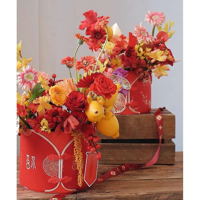 New Year's Blessing Bucket Hug Flower Box Style New Year Bucket C