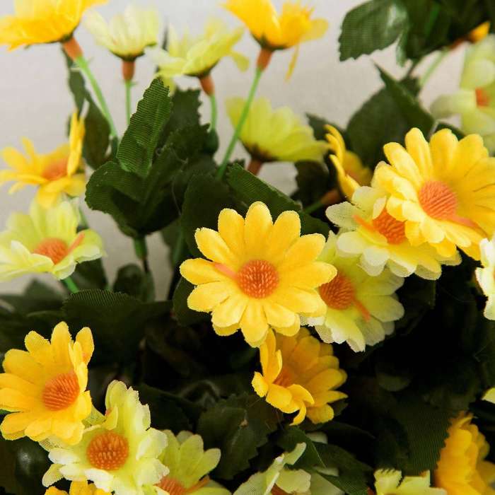 Yellow Daisy ,spring and Summer Wreath for Outdoor Or Home Decor