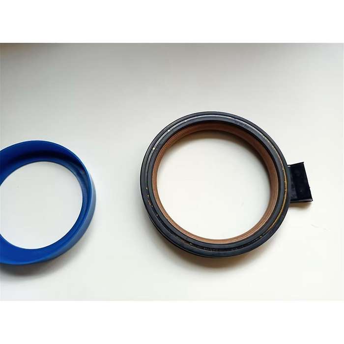 Automotive Engine Crankshaft Oil Seal for Excelle GT 55555805 Engine Parts
