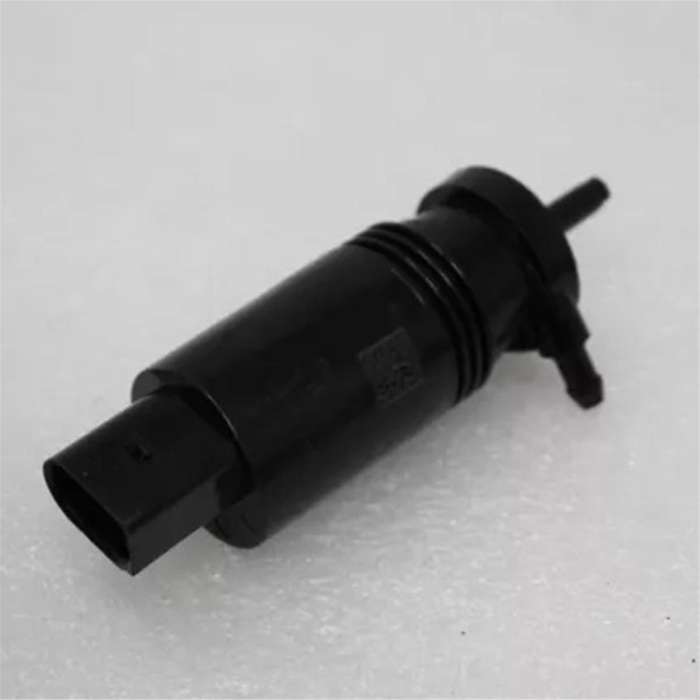 Automotive Windshield Washer Pump Water Spray Motor for Y 1110164-00-B Accessories