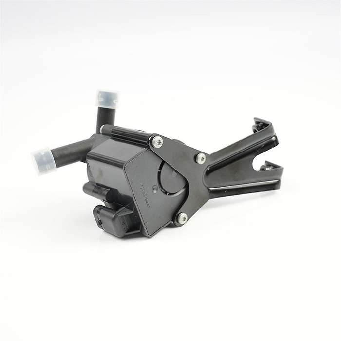Auxiliary Water Pump 11517629916 11517589636 11517604528 11517604529 7589636 7604528 for X5 X6