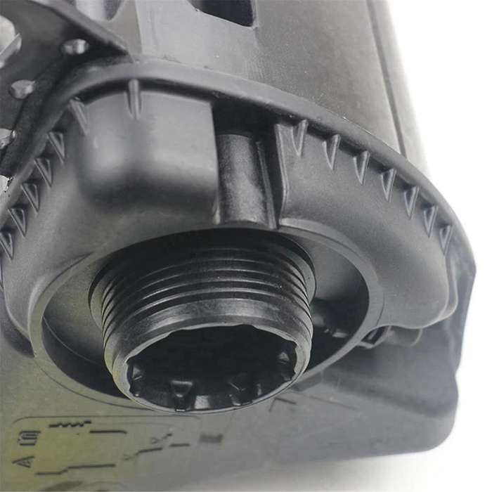 Car Cooling System Expansion Tank 17137647283 17137601949 17137806038 for F10 F07 F12 F13 F01 F02 F0
