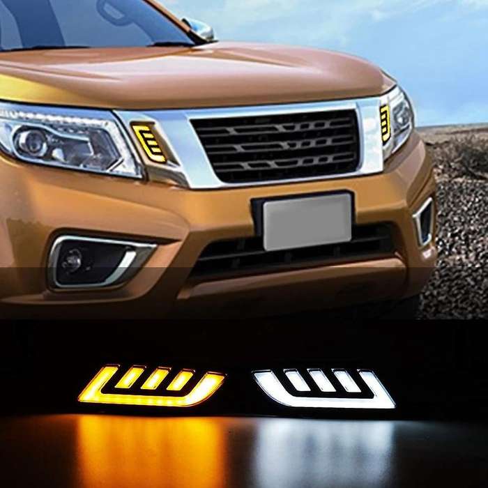 Car DRL Daytime Running Lights Mask Grille LED Lamp with Turning Signal for NAVARA NP300 D23 2015-20