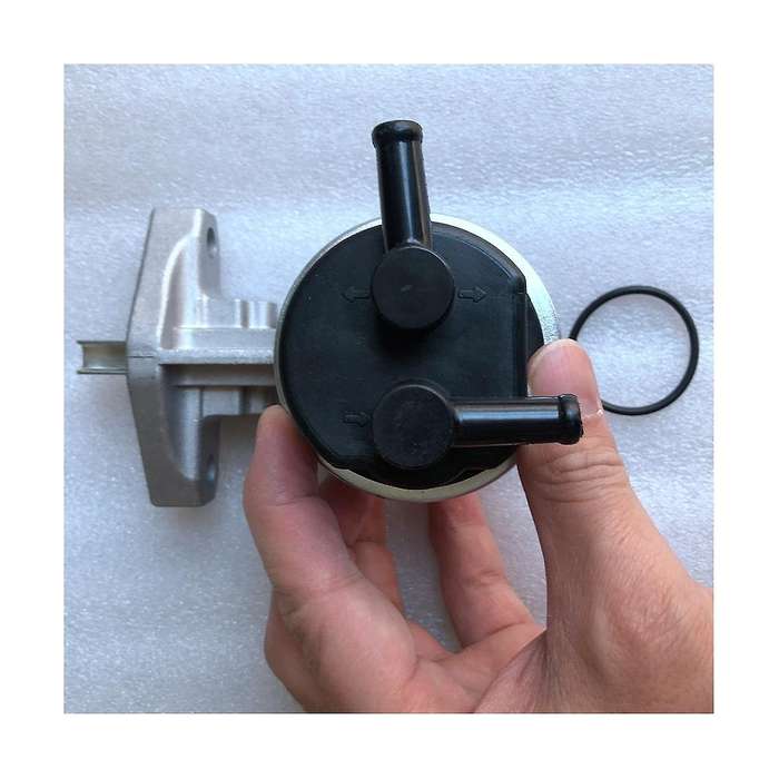Re66153 Mechanical Fuel Pump Fuel Feed Pump for Excavetor 110 120 160 210 Fuel Transfer Pump Hand F