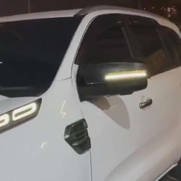 Rearview Door Mirror Housing Cover Cap with LED Turn Signal Light Replace for 2012-2020 / Everest 20