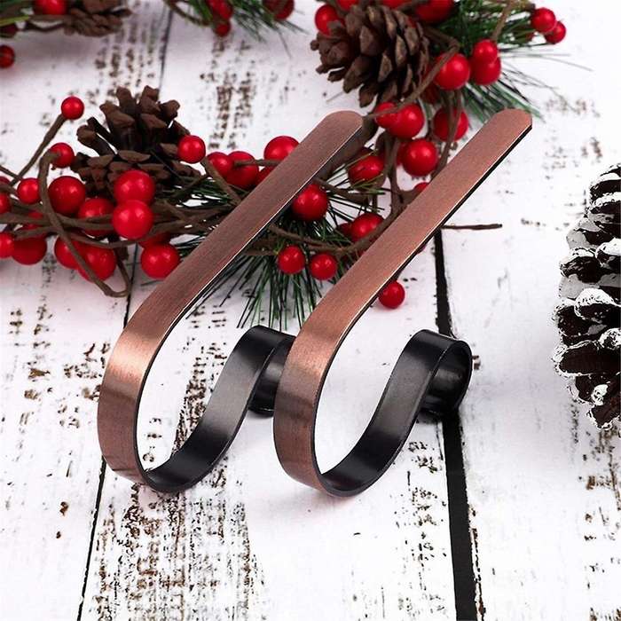 Set Of 4 Festival Stocking Hooks Holder Fireplace Topper Metal Hanger for Stockings Home Decor
