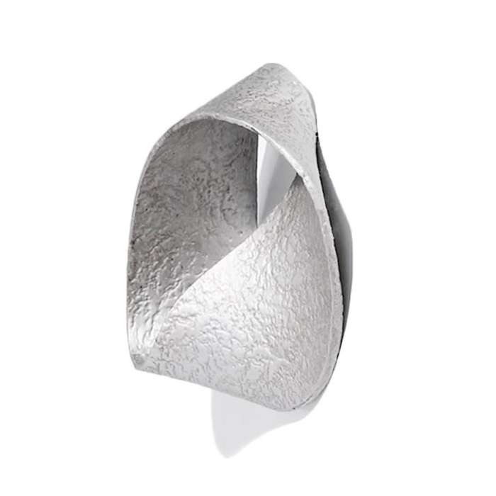 Silver Ring Sculpture Statue Geometric Metal Ornament Home Decoration Accessories Miniatures Figurin