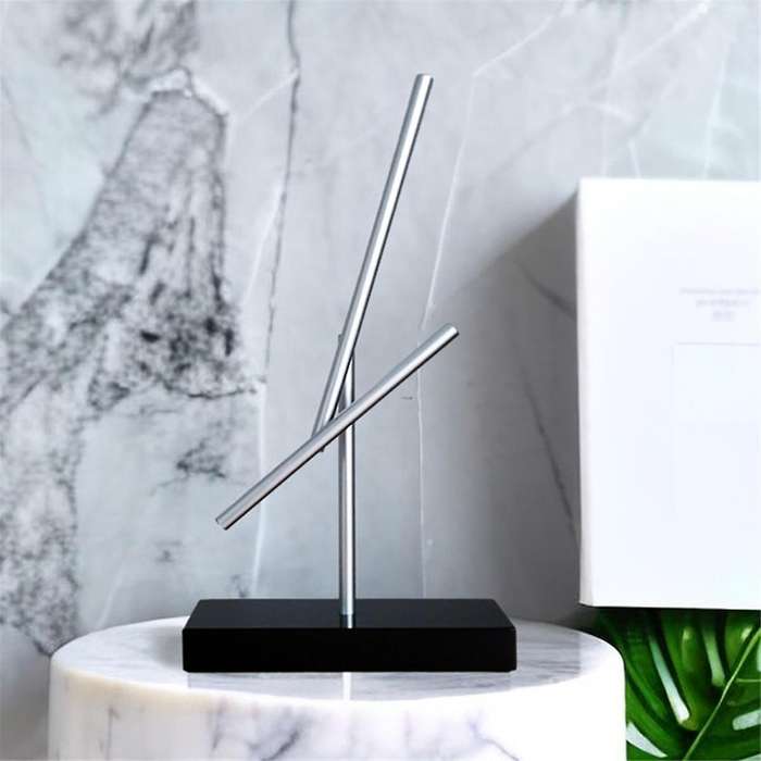 Swinging Sticks Kinetic Energy Pendulum Rechargeable Perpetual Motion Home Ornament Desktop Anti-gra