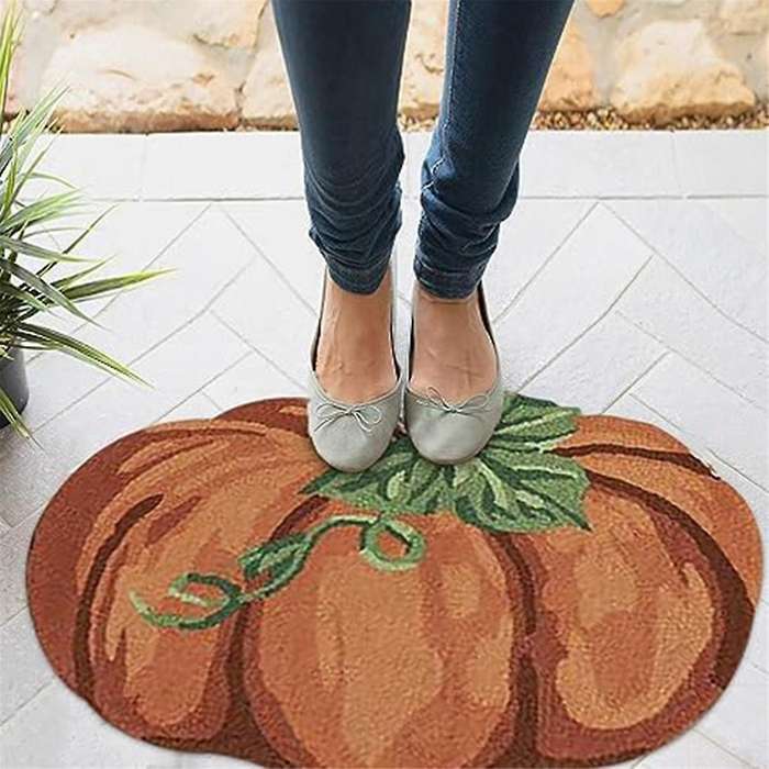 Thanksgiving Pumpkin Rug, Non- Washable Welcome Door Mat, Cute Fall Doormats for Indoor Outdoor Entr