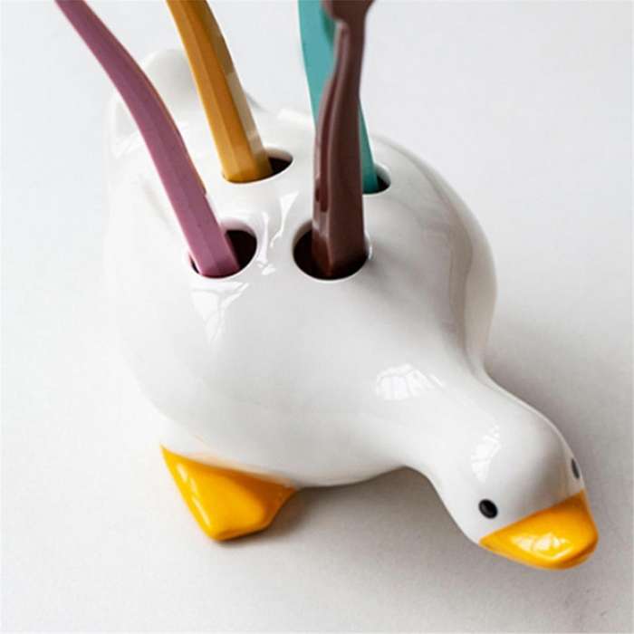 Toothbrush Holder,Duck 4 Holes Drainable Toothbrush Holder for Bathroom Storage Yellow