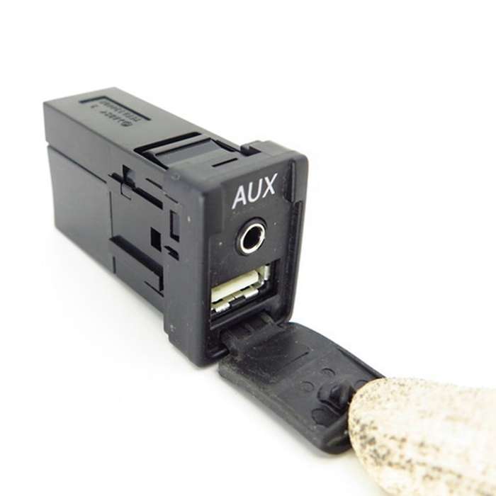 USB AUX Interface Adapter for 86190-60040 8619060040