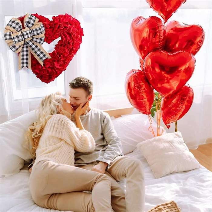 Valentines Day Decor - Wreaths for Front Door Outside 15.7inch Valentine Decoration for The Heart Sh