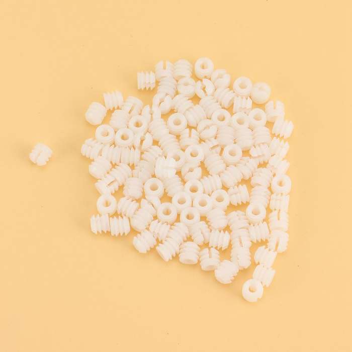 100 Pcs Bolts and Screws Furniture Connection Accessories
