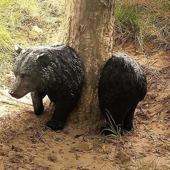 Hug Black Bear Tree Statue Outdoor Statue Black Bear Tree Decoration