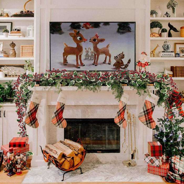 2x 6.23ft Red Berry Christmas Artificial Garland Decoration