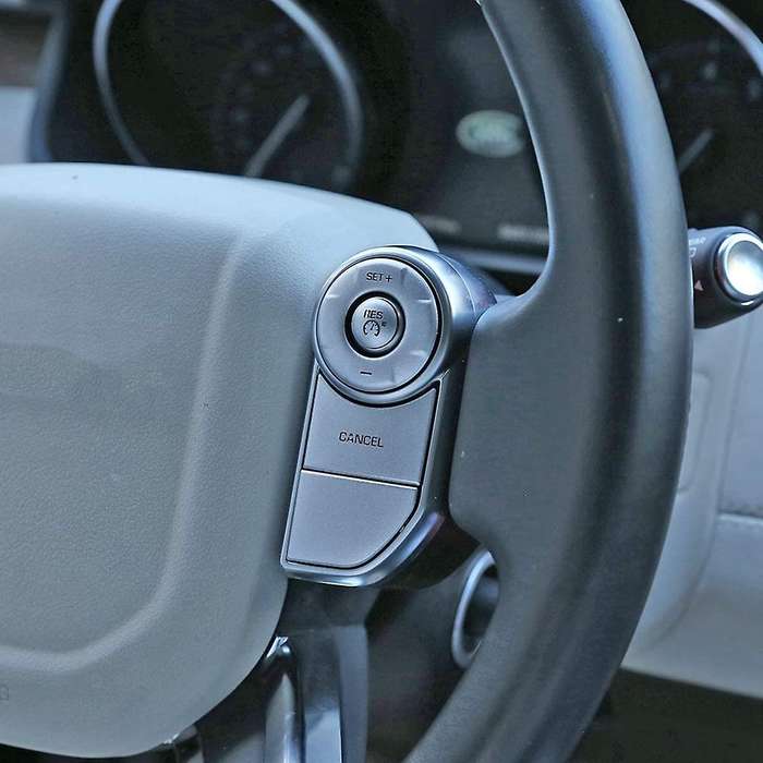Steering Wheel Button Cover for Discovery 5, without Heating, Silver