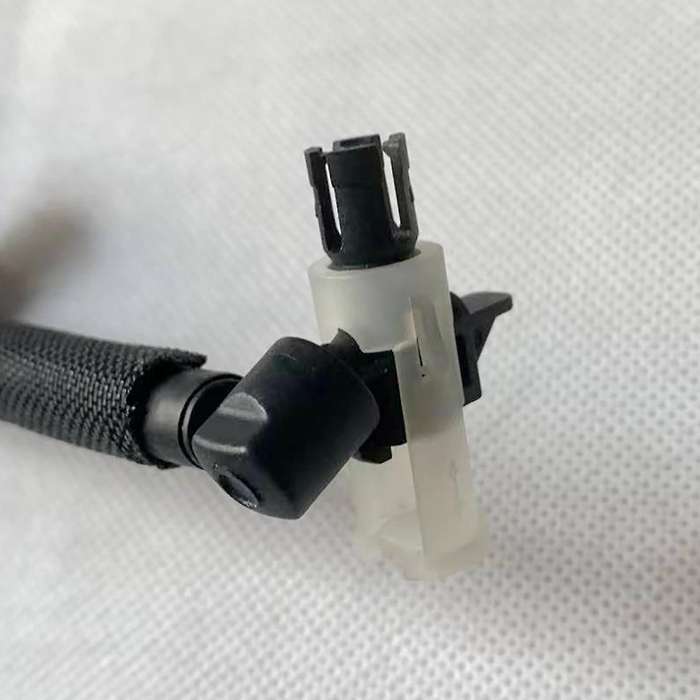 Fuel Return Pipe Fuel Injector Leak Off Hose for Land Rover Lr032107