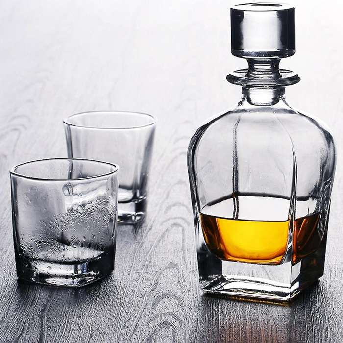 Decanter Whisky Bottle with Lid Liquor Bottle