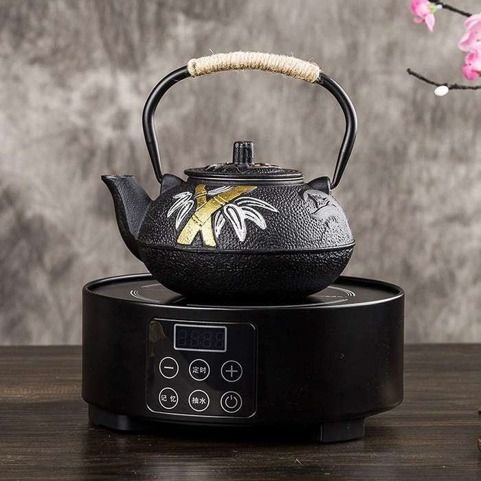 800ml Teapot with Infuser Strainer Plum Blossom Cast Iron Tea Kettle