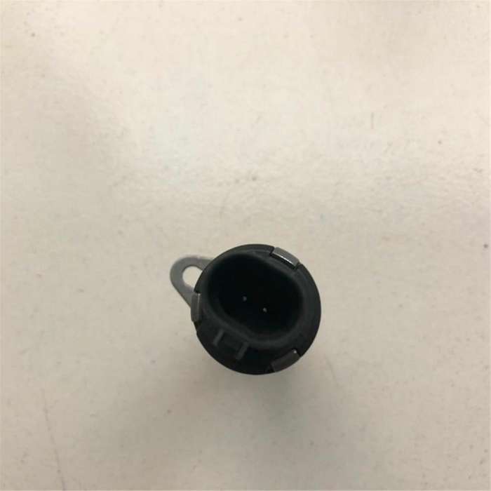 Car Oil Control Valve Engine Oil Valve 10163262 for 350 MG3 MG5 1.5L