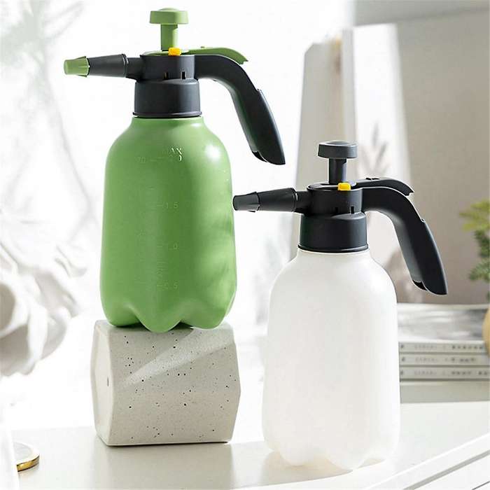 White Hand Pressure Water Sprayer Air Compression Garden Sprayer Sprinkler Air Sprayer Bottle for Wa