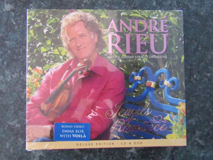 André Rieu And His Johann Strauss Orchestra  Jewels Of Romance (CD/DVD)
