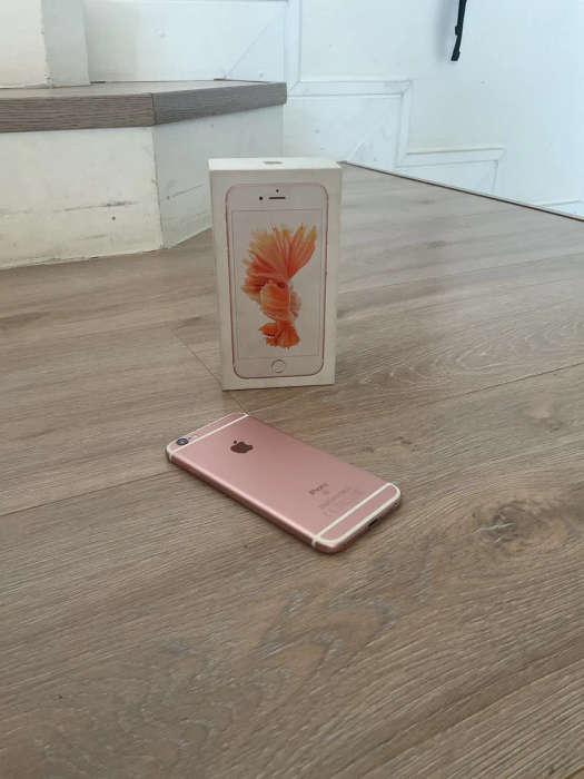 iPhone 6S 128GB complete with box