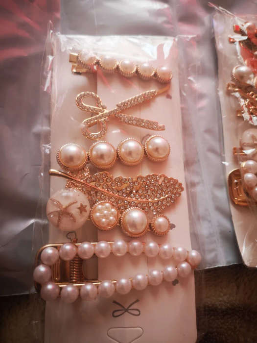 6 piece hair clips gold and white