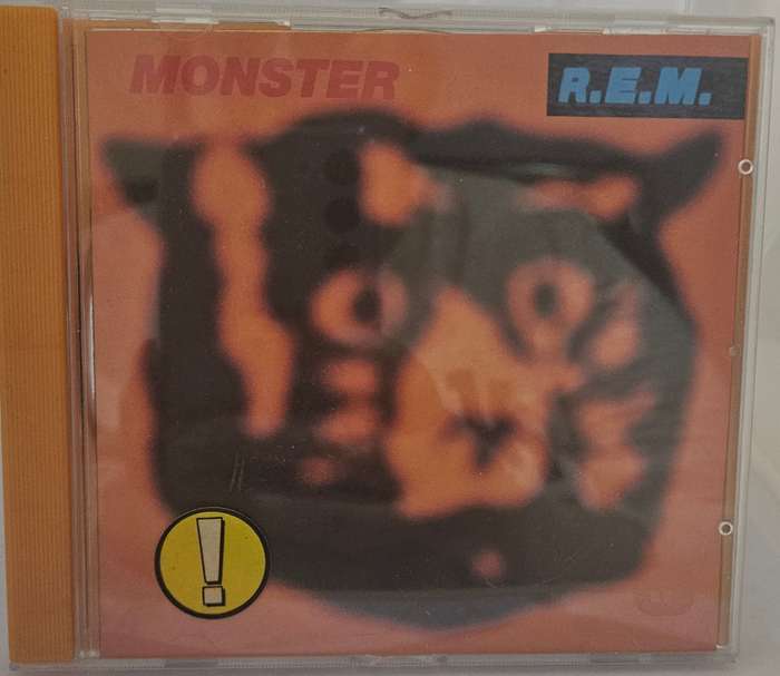 Monster R.E.M   (633)