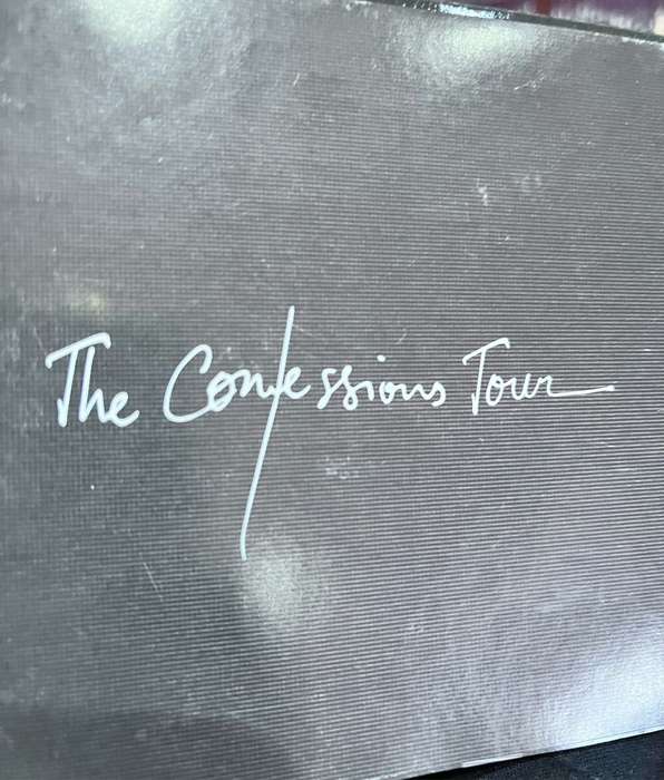 (CD and DVD) Madonna - The Confessions Tour (2007, RSA)