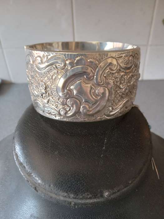 Large Vintage Hallmarked Silver Hinge Bangle