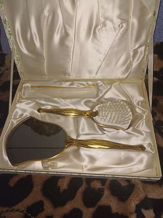 Sonata brush set vintage