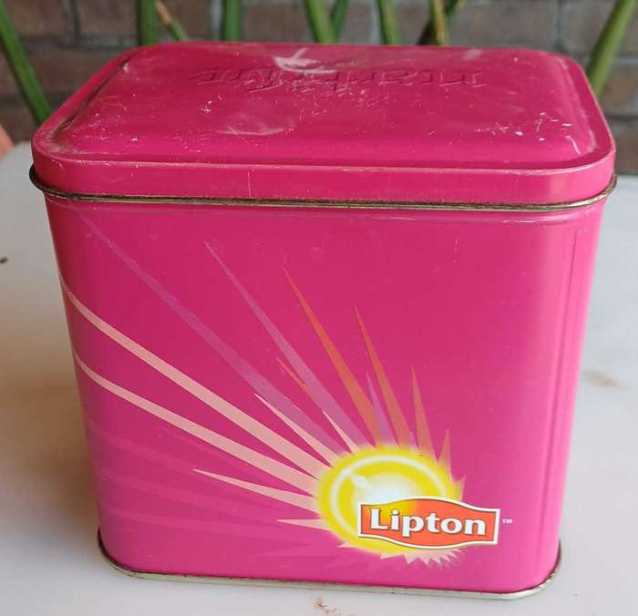 Lipton tin
