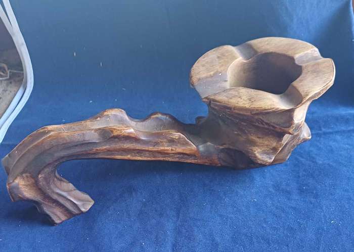 Vintage pipe shaped wooden ashtray