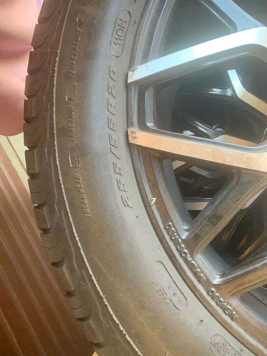 255/55/20 Tyres and Mags For Sale