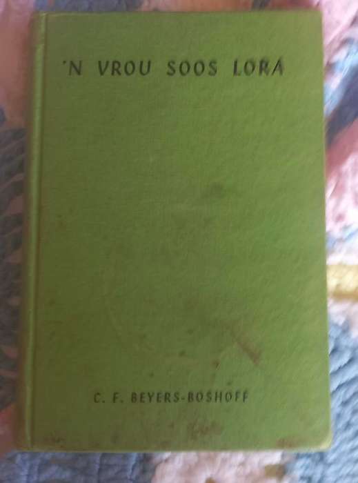 `n Vrou soos Lora deur CF Beyers Boshoff