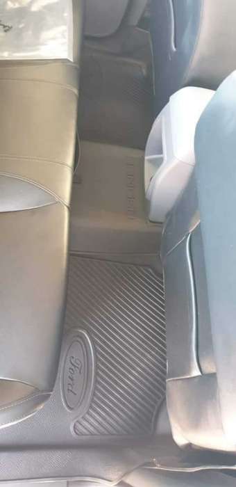 Ford Ranger/Raptor Heavy Duty Moulded Mats