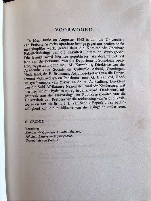 Professionele Maatskaplike Werk - Prof. G. Cronjé (1970)