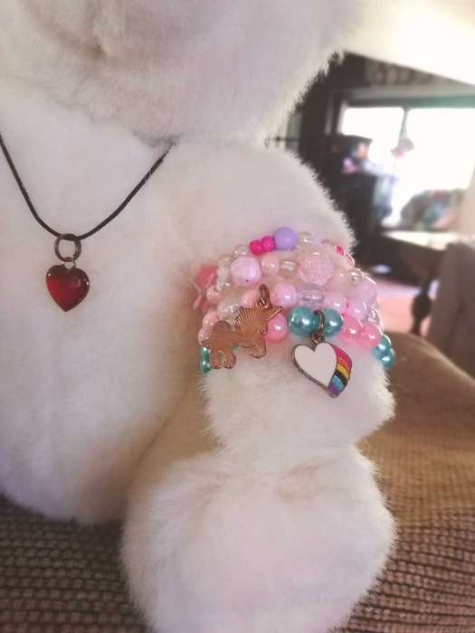Glitzy a Fun Loving Bear with 8x Fun Bracelets. 28cm.
