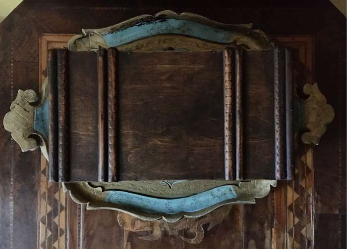Vintage wooden jewellery box