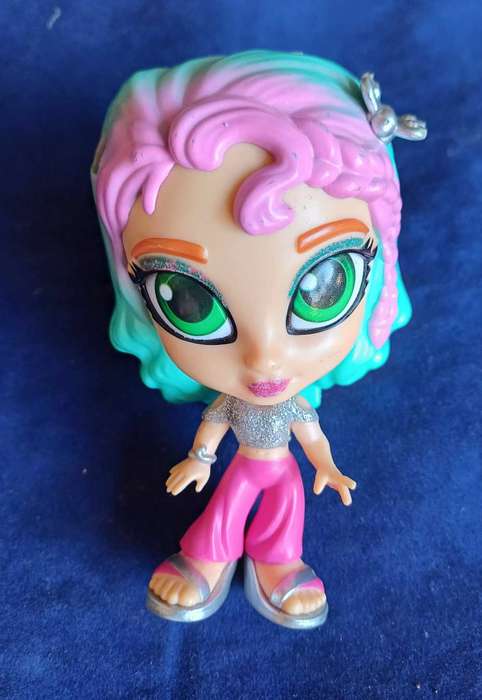 Evie doll
