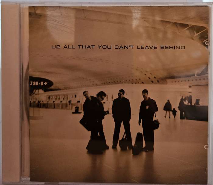 U2 All That you Can`t leave behind   (806)