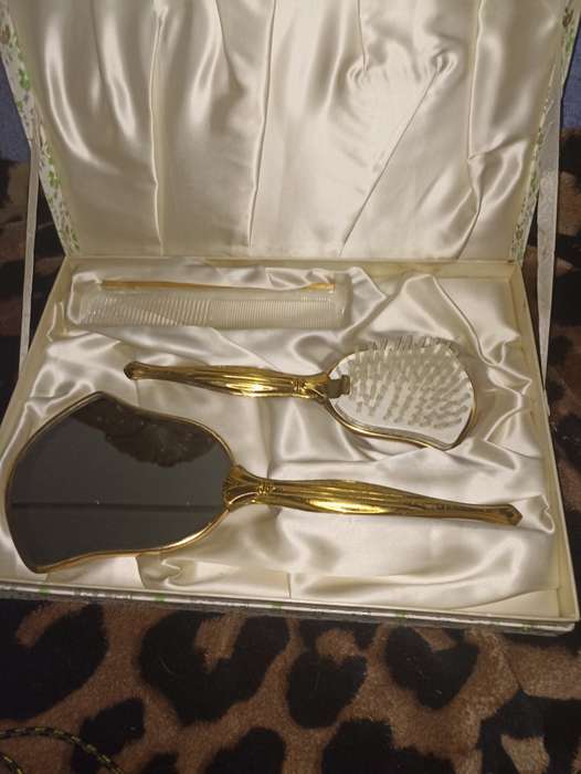 Sonata brush set vintage