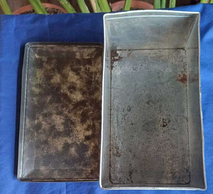 Vintage Pyotts tin