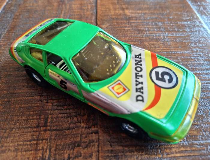 Corgi Ferrari Daytona 300
